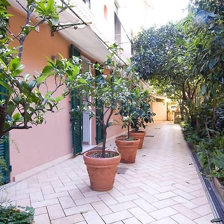 Locanda Conchiglia D'Oro Varigotti Exterior foto